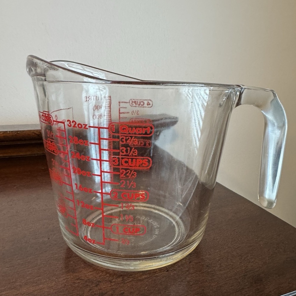 4 Cup ANCHOR HOCKING Red MEASURING CUP 32 OZ 1 Quart Glass Vintage